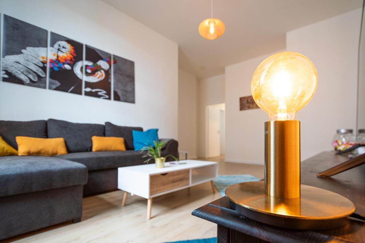 Blue Chili 18 Zentrales City-Apartment Am Hasselbachplatz, 4 Personen Maagdenburg Buitenkant foto